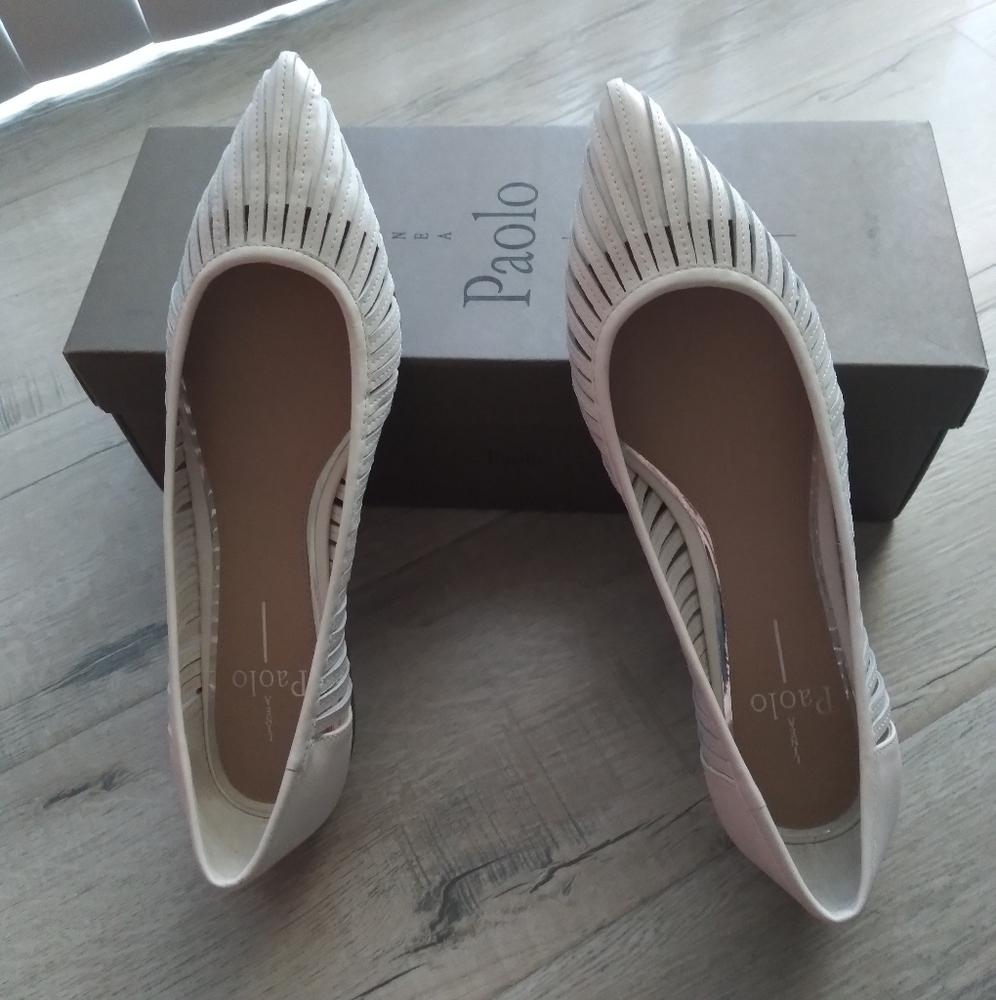 Paolo Ivory Textured Flats